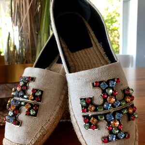 Tory Burch Ines Espadrille in linen, crystal-embellished leather logo, Size 6